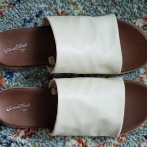 Universal Thread Slides Sandals Shoes Summer